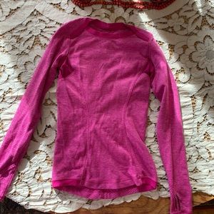 Like new Lululemon Thermal Long Sleeve